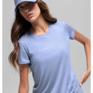 Alo Yoga All Day Short Sleeve Tee – Winter Frost – SOLD OUT SIZE M – NWT